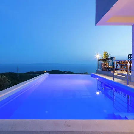 Stunning Views Hill Side With Infinity Pool & Indoor Floor Aquarium Makarská