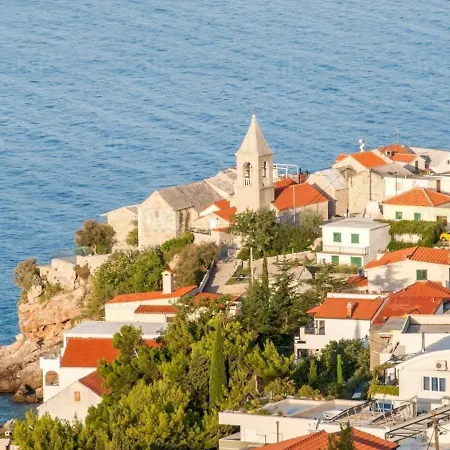 Stunning Views Hill Side With Infinity Pool & Indoor Floor Aquarium Vila