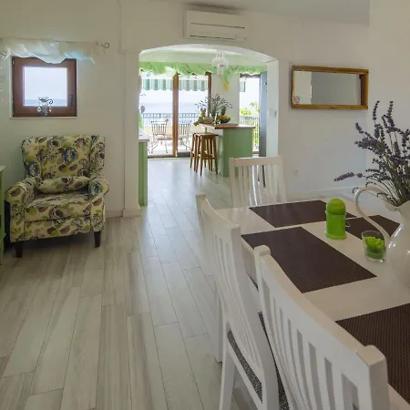 Stunning Views Hill Side With Infinity Pool & Indoor Floor Aquarium Vila Makarská