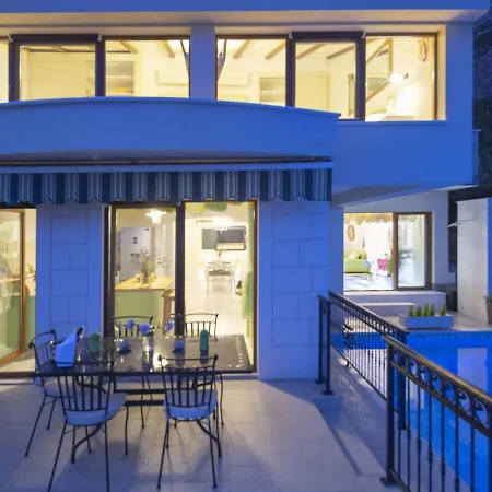 Stunning Views Hill Side With Infinity Pool & Indoor Floor Aquarium * Makarska